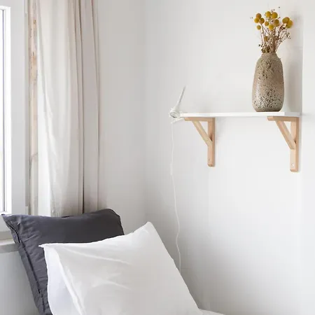 Sossegado E Com Luz Apartamento *